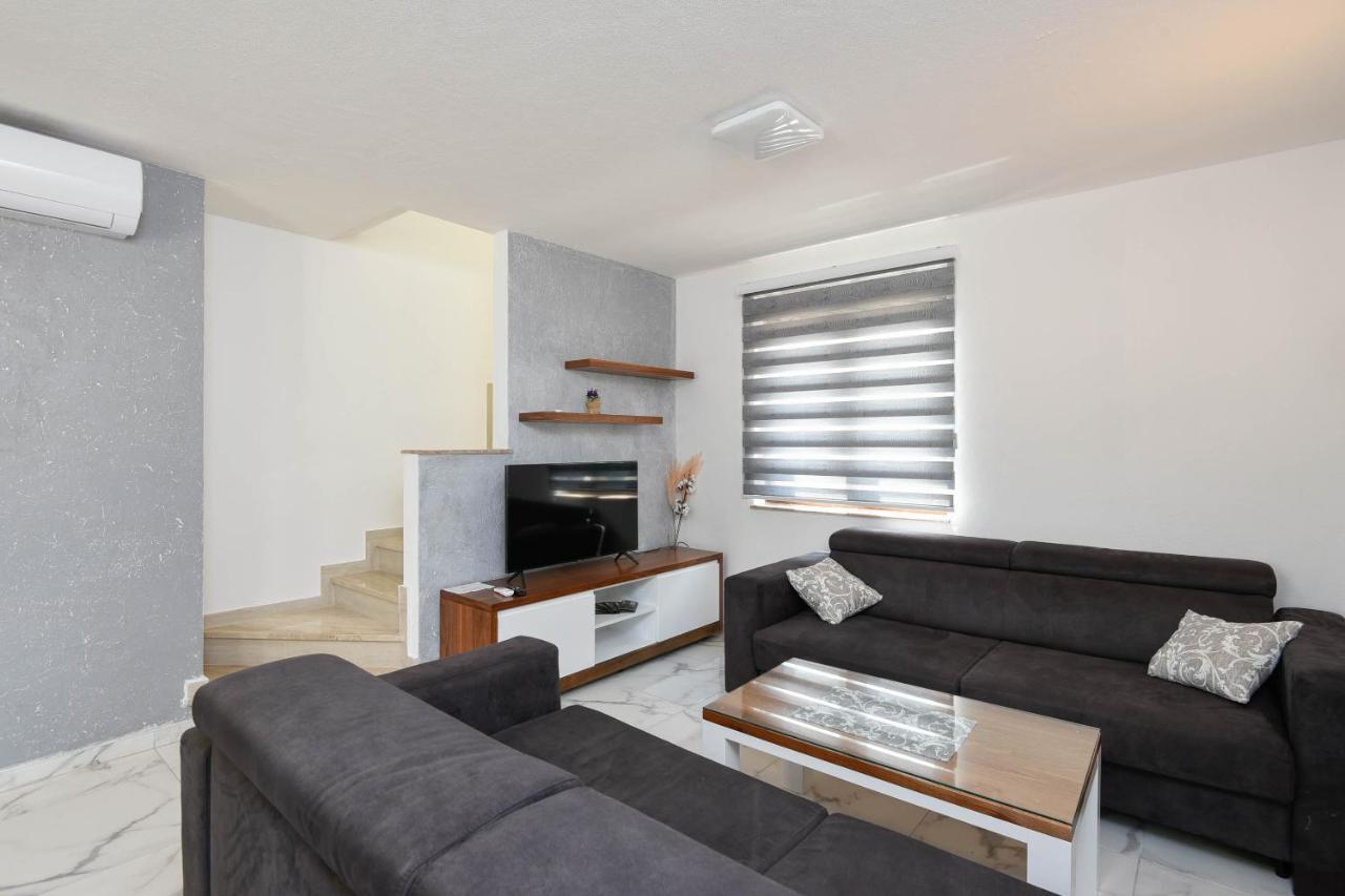 Lidija Apartmani Orebić Esterno foto