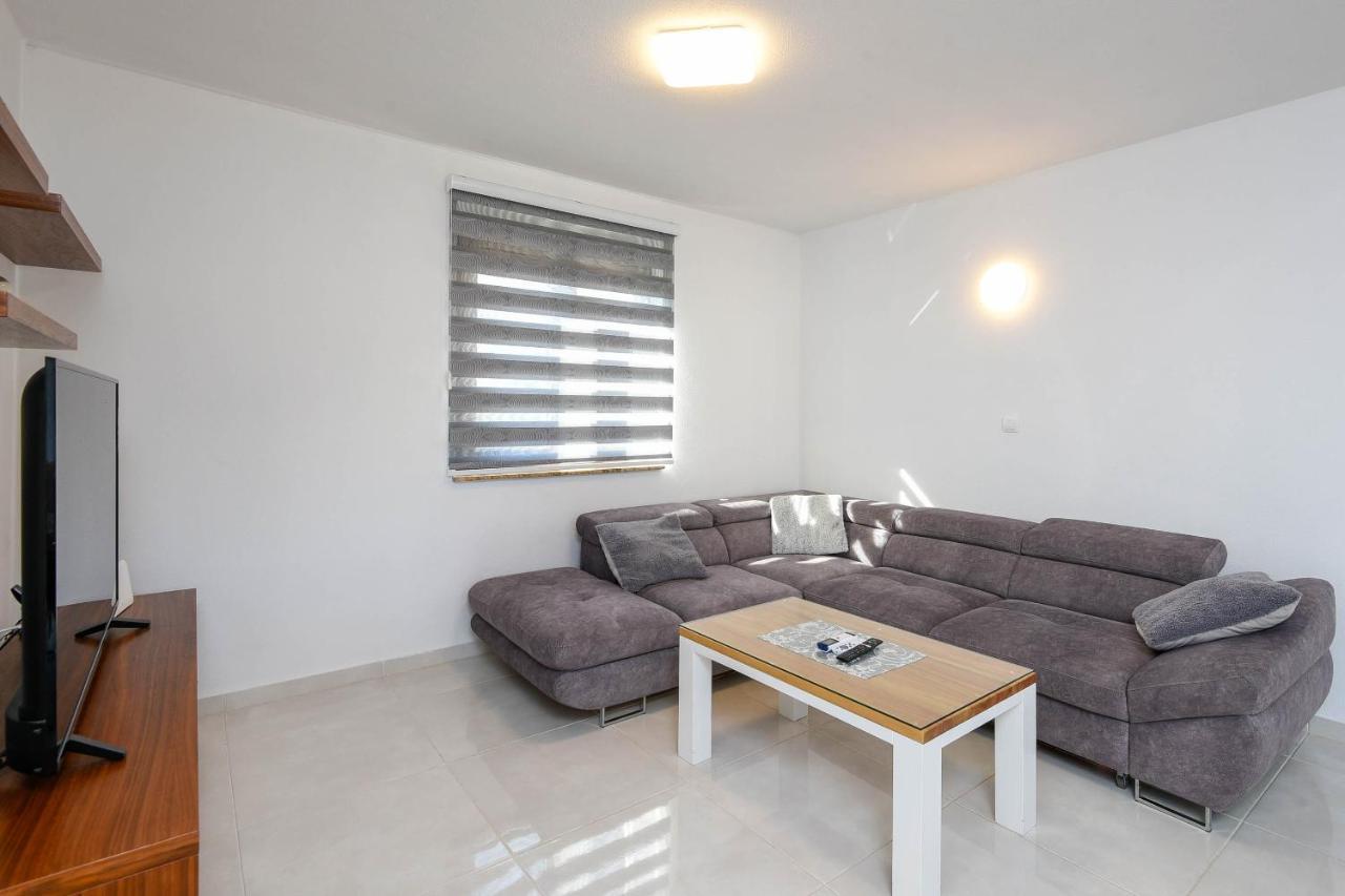 Lidija Apartmani Orebić Esterno foto